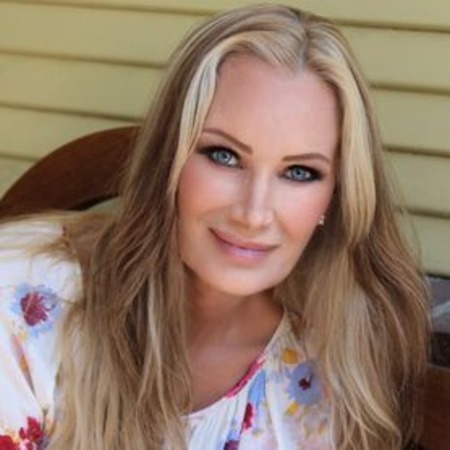 Leslie Birkland: TV Personality, Entrepreneur, and Author | Inspiring